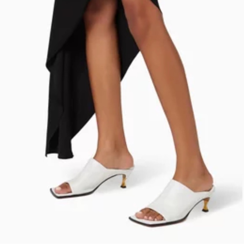 Bottega Veneta Mule Sandals 37.5 Glossy Lambskin Gold Heel Square Sole Women’s